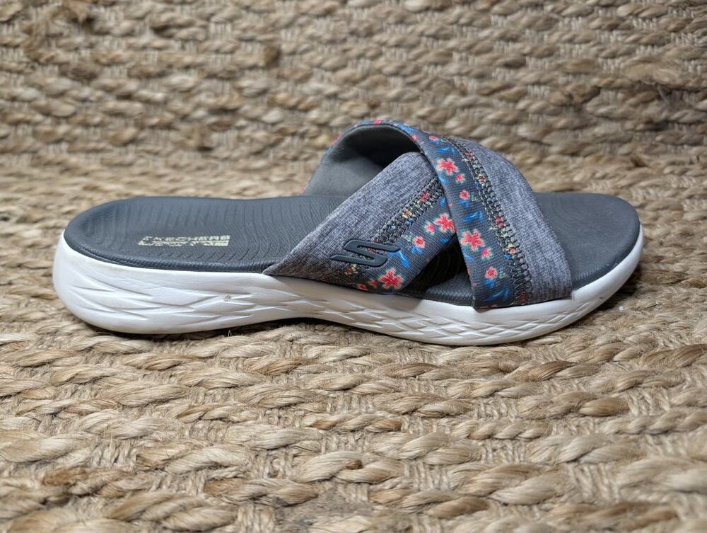 Skechers On The Go 600 - Blooms Womens Slide Sandals Gray Size 8 Comfort Spring